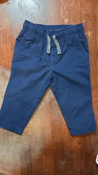 Pantalones de bebé azul marino con cordón - miniatura 1