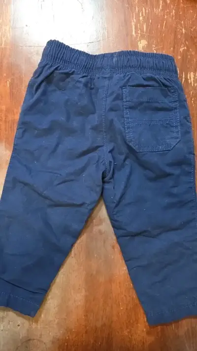 Pantalones de bebé azul marino con cordón - miniatura 3