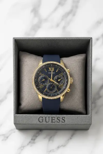Reloj Guess dorado con correa azul - miniatura 1