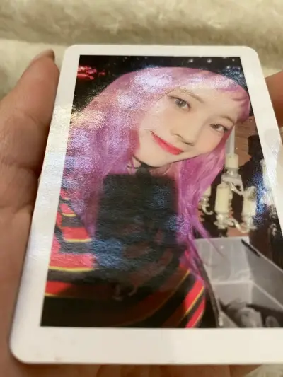 Photocard dahyun twice (detalles visibles) - miniatura 4