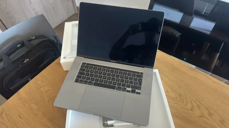 MacBook Pro 16 pulgadas - 4
