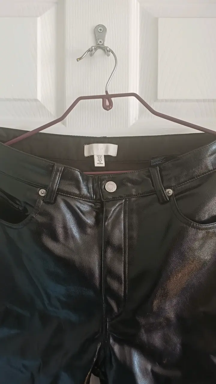 Pantalones de cuero sintético negros - 2