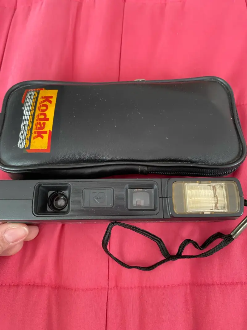 Cámara vintage Kodak EKTRALITE 10 con estuche - 2
