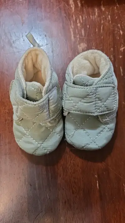 Zapatos de bebé acolchados verde agua - miniatura 1