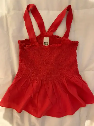 Top rojo con tirantes elásticos - miniatura 1
