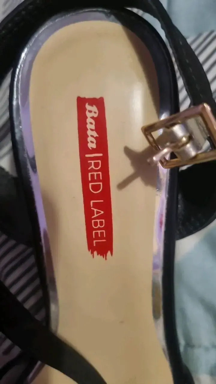 Sandalias de tacón negro Red Label elegantes - 2