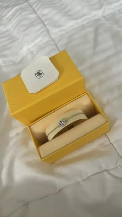 Pulsera de plata con diamante en caja elegante - miniatura 1