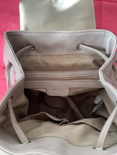 Mochila de cuero sintético color marrón - miniatura 3
