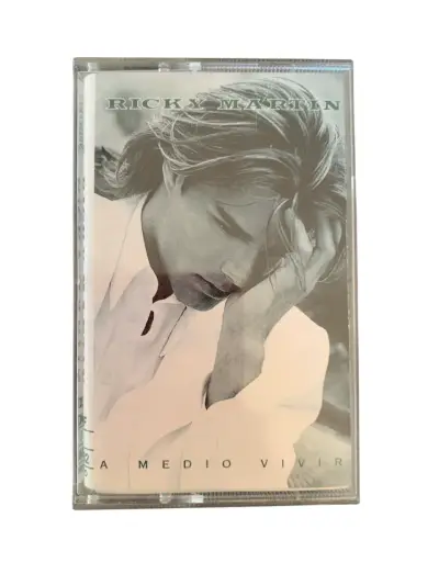 Cassette Ricky Martin - A Medio Vivir - miniatura 1