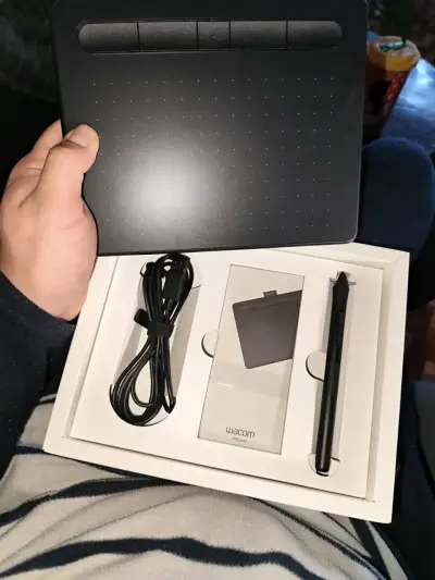 Tableta gráfica Wacom Intuos con lápiz - miniatura 1