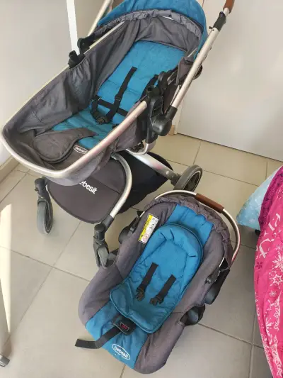 Coche y silla de auto Bebesit azul - miniatura 1