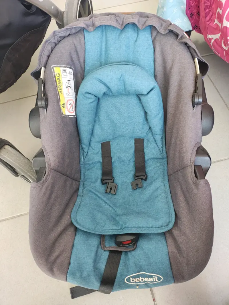 Coche y silla de auto Bebesit azul - 2