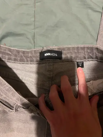 Jeans grises Fashion Nova - miniatura 4
