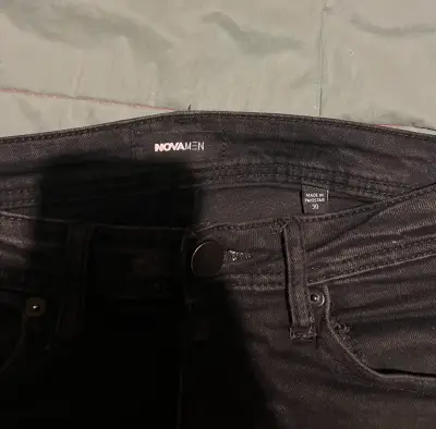Jeans acampanados Fashion Nova negros - miniatura 4