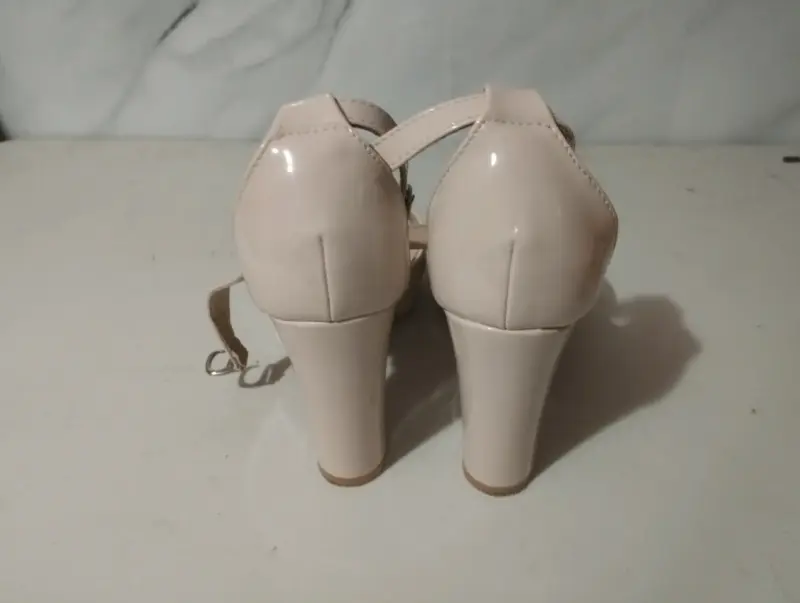 Sandalias de tacón beige - 3