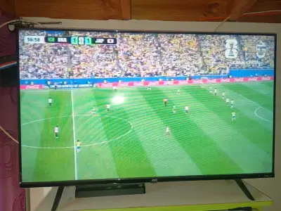Televisor AOC LED 40 pulgadas HD - miniatura 1