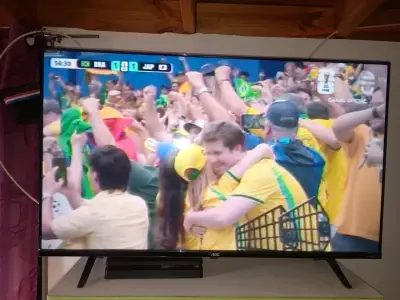 Televisor AOC LED 40 pulgadas HD - miniatura 2