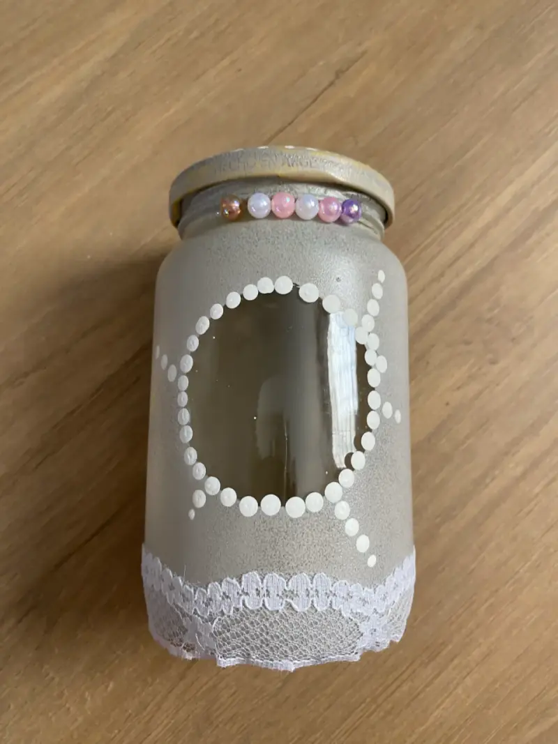 Frasco decorativo con encaje y perlas - 4
