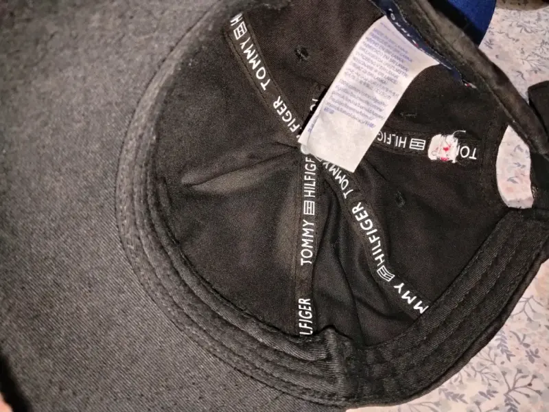 Gorra Tommy Hilfiger negra unisex - 2