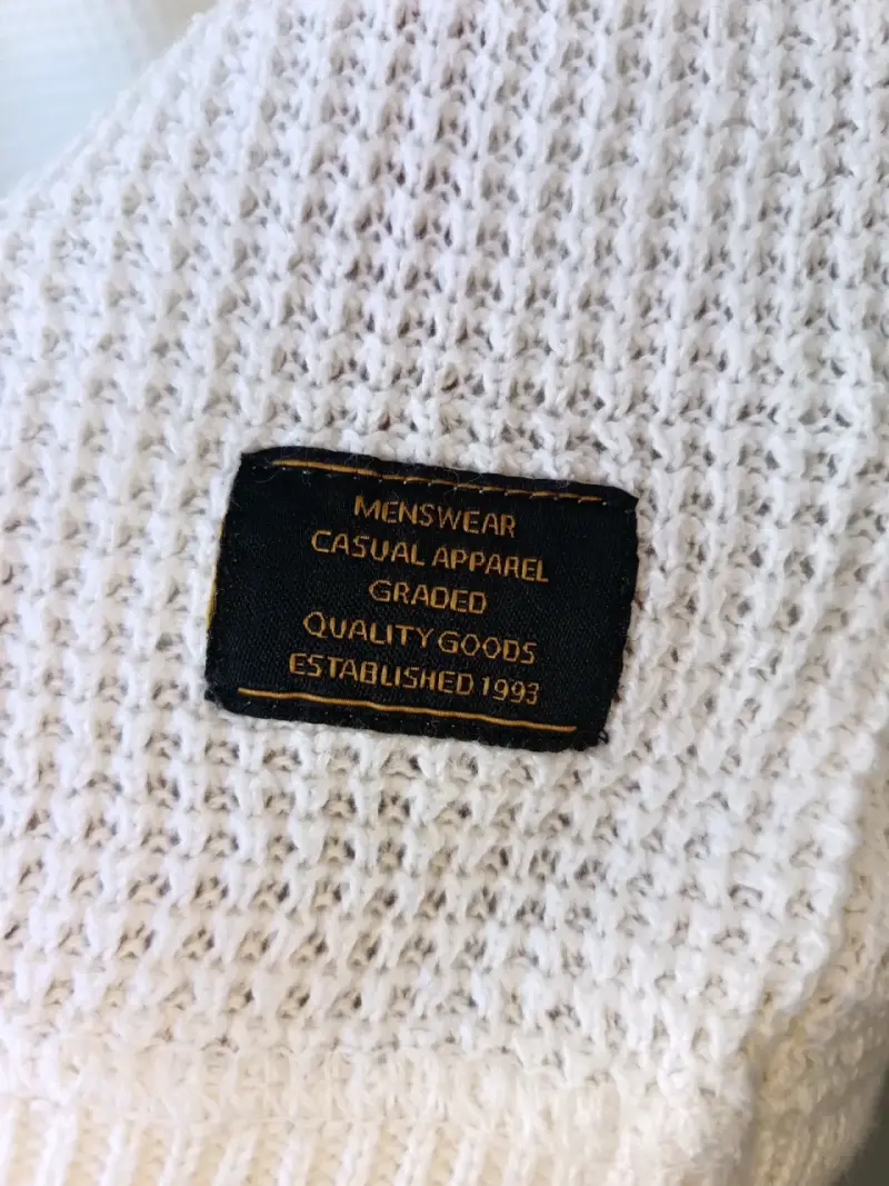 Suéter blanco de punto grueso unisex - 4