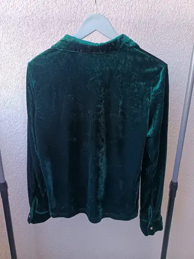 Blusa de terciopelo verde elegante - miniatura 4