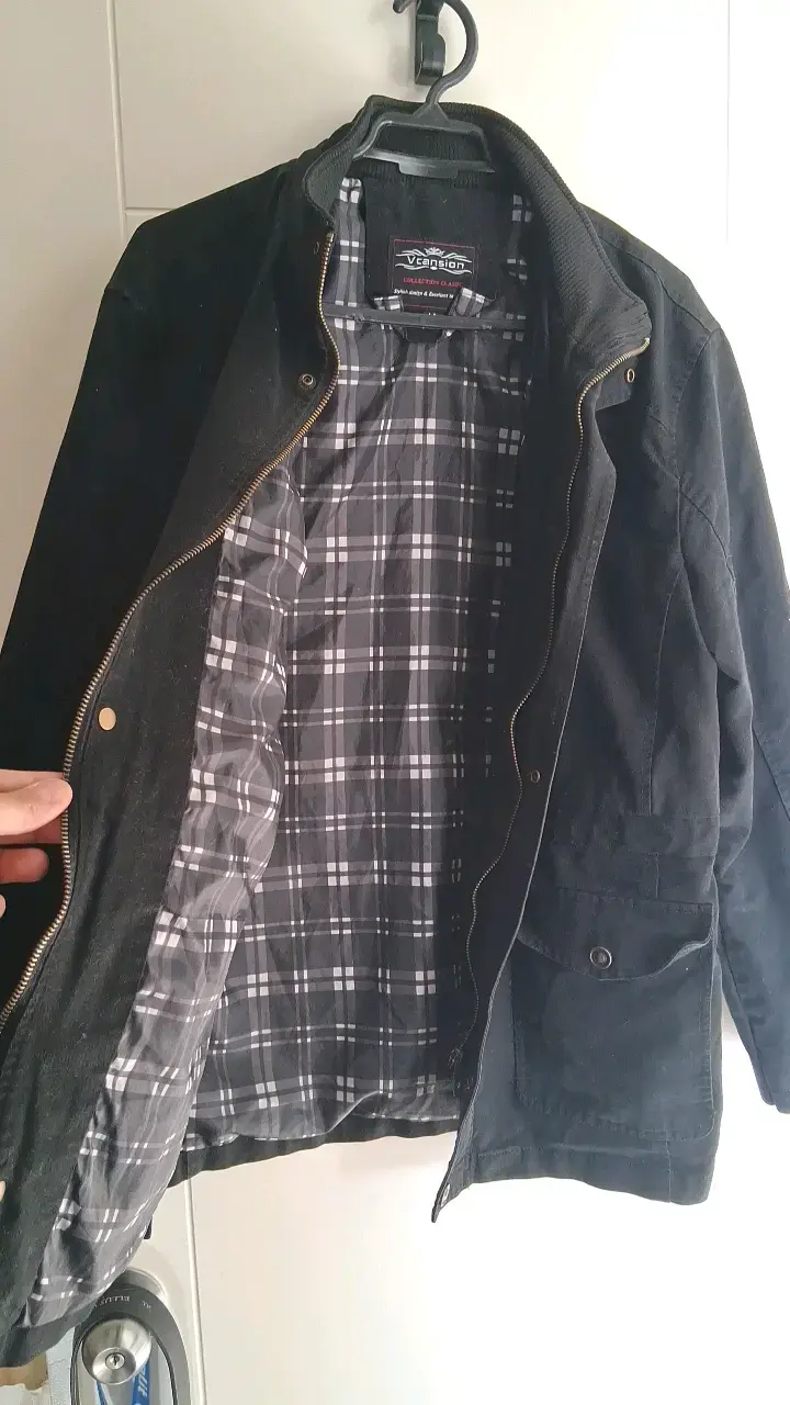 Chaqueta negra de hombre Version con bolsillos - 2