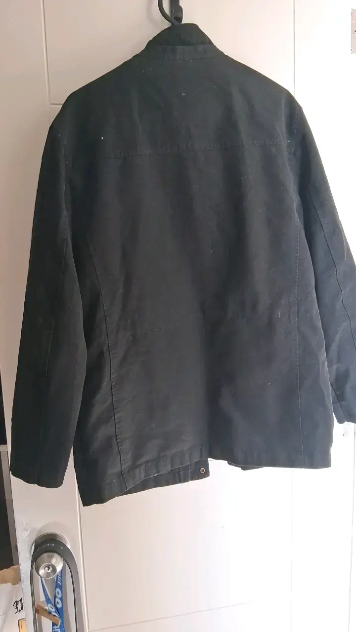 Chaqueta negra de hombre Version con bolsillos - 3