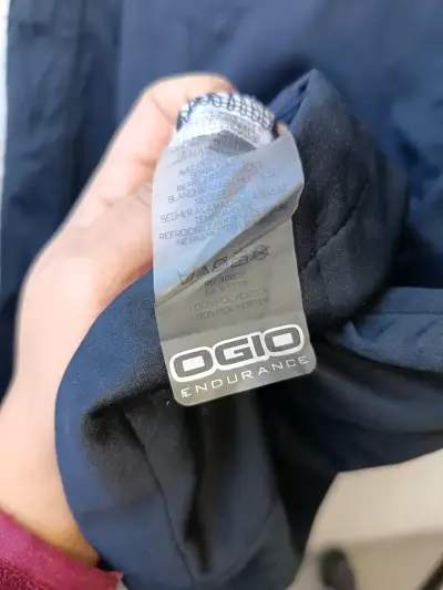 Chaqueta negra de ciclismo con cierre - miniatura 3