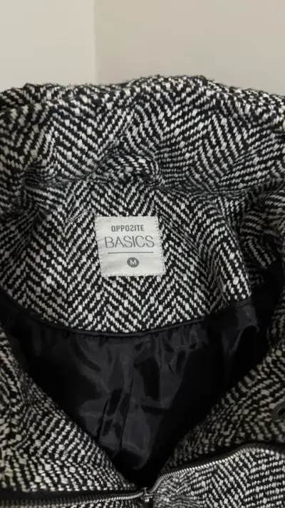 Abrigo de lana con capucha gris y negro - miniatura 3