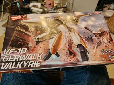 Modelo VF-1D Gerwalk Valkyrie Macross - miniatura 1