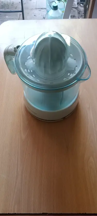 Exprimidor eléctrico de jugos Philips - miniatura 1