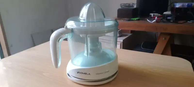 Exprimidor eléctrico de jugos Philips - 2