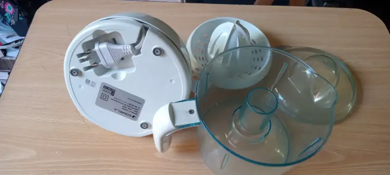 Exprimidor eléctrico de jugos Philips - 5