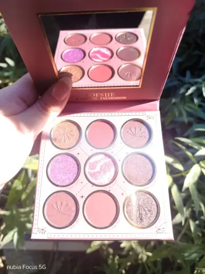 Paleta de sombras de ojos 9 colores - miniatura 1