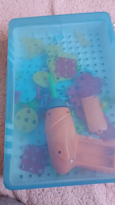 Juego de construcción infantil con taladro - miniatura 4