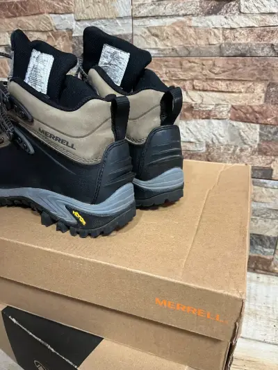 Botas de montaña Merrell impermeables talla 41 - miniatura 2