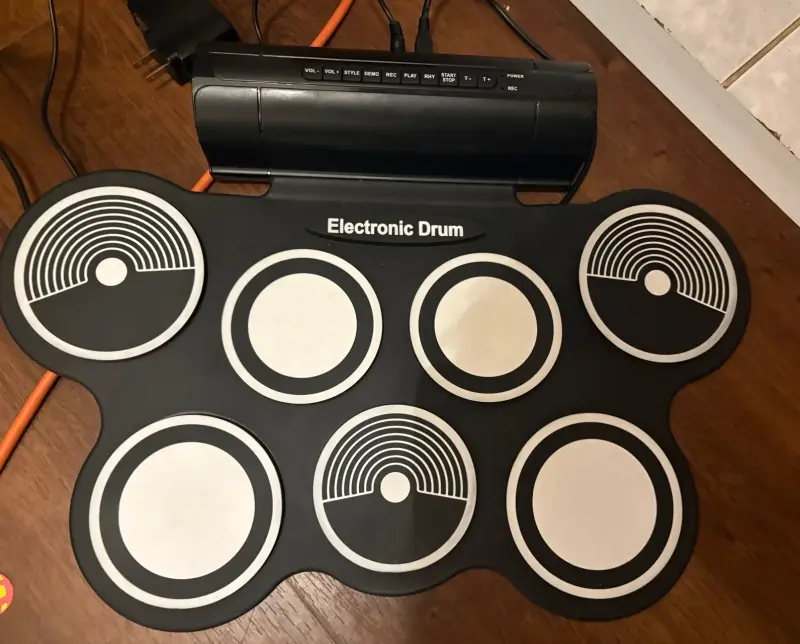 Batería electrónica portátil con pedal - 2