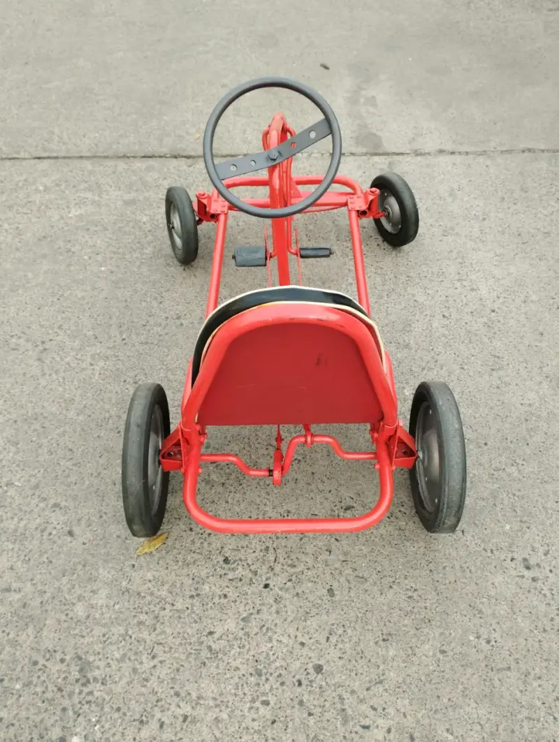 Kart a pedales rojo para niñ@s - 2
