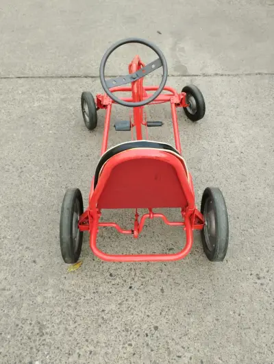 Kart a pedales rojo para niñ@s - miniatura 2
