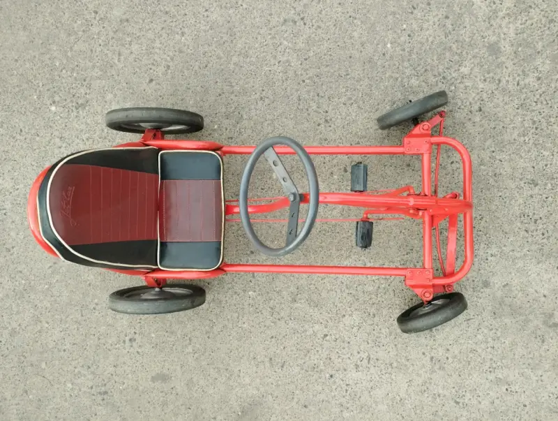 Kart a pedales rojo para niñ@s - 4