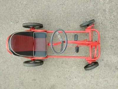 Kart a pedales rojo para niñ@s - miniatura 4