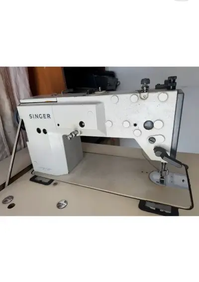 Máquina de coser industrial Singer Espectacular - miniatura 1