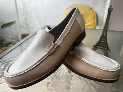 Mocasines de cuero bicolor para hombre - miniatura 1