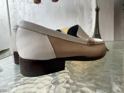 Mocasines de cuero bicolor para hombre - miniatura 4
