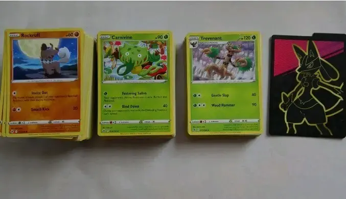 Caja de Entrenador Élite Pokémon Crown Zenith - 3