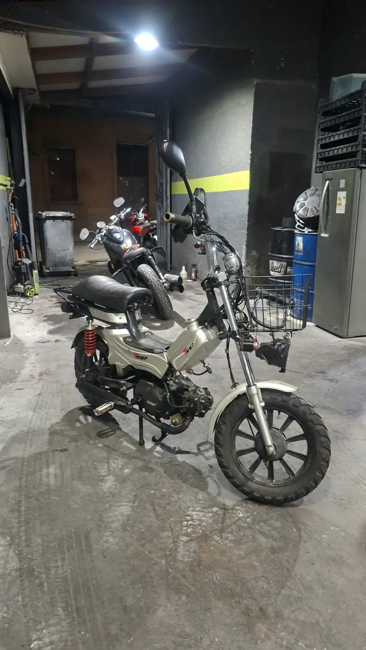 Moto 100% Activa elegant TMP con canasto delantero - 3