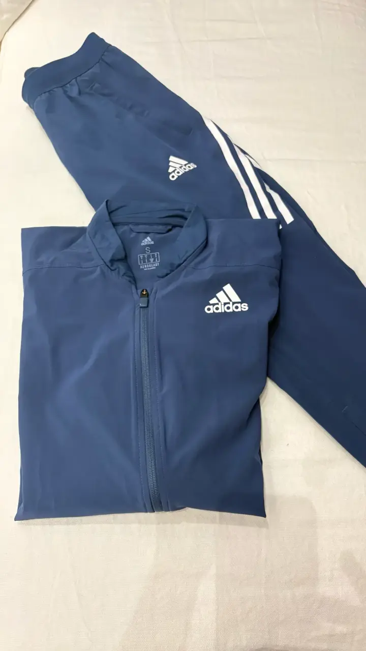Conjunto deportivo Adidas azul para hombre