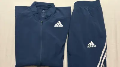 Conjunto deportivo Adidas azul para hombre - miniatura 3