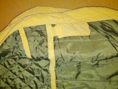 Chaqueta acolchada beige para invierno - miniatura 5