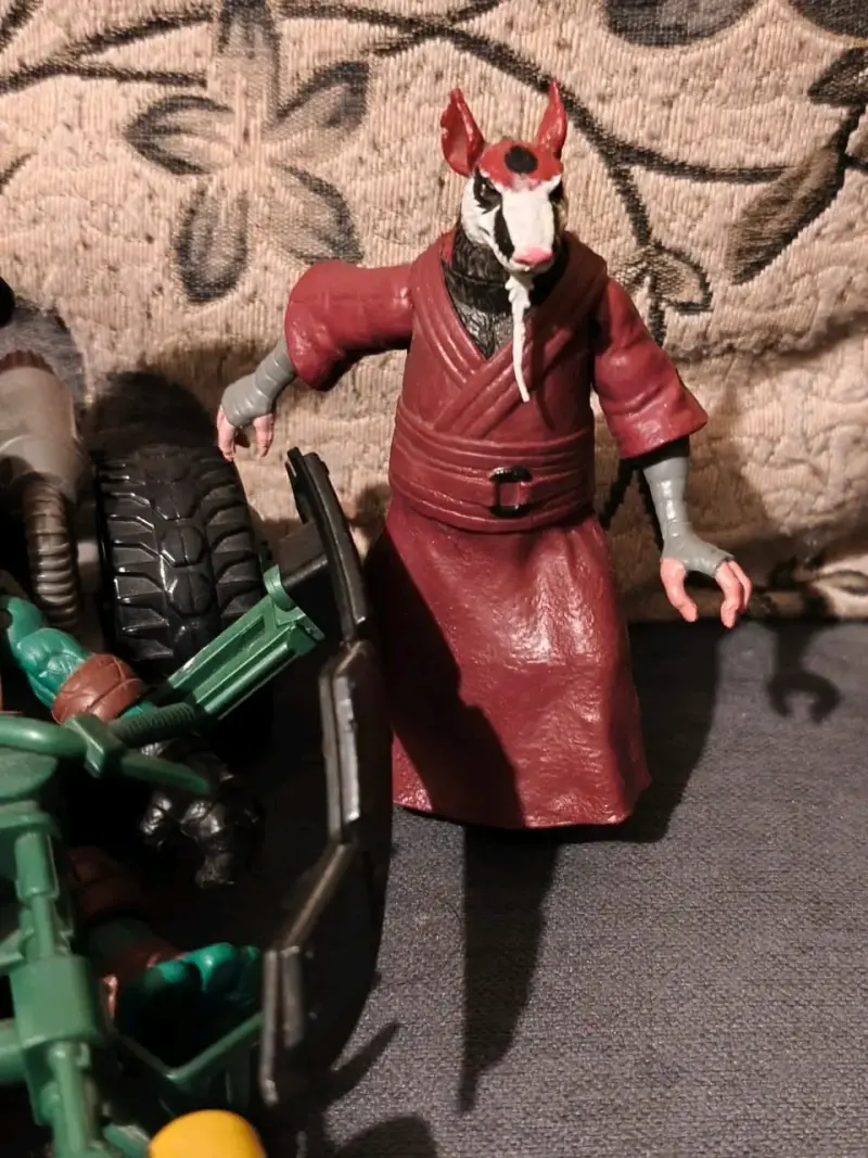 Set de figuras Tortugas Ninja con vehículo - 3